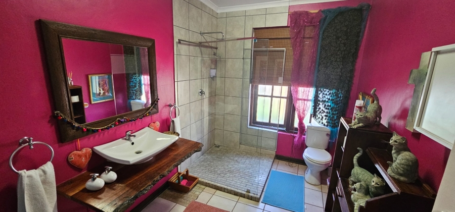 6 Bedroom Property for Sale in Schoemansville North West